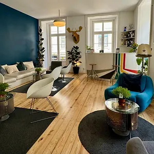 lisbon-lounge-hostel.hotels-lisbon-portugal.com/