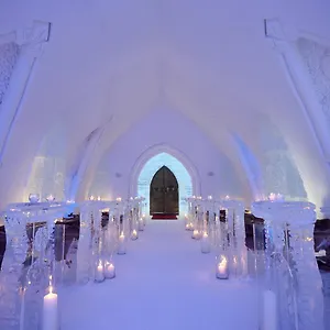 **** Отель De Glace Канада