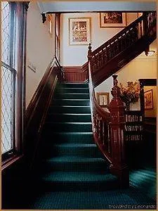 Madison Manor Boutique Hotel Toronto 3*,